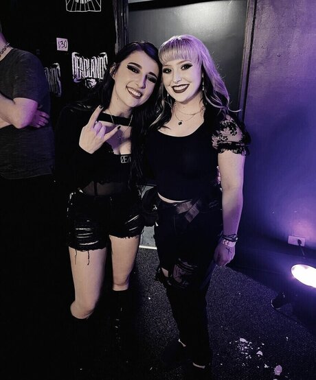 巨大なチンポを持つシーメールオンリーファンズ ホット アーカイブ