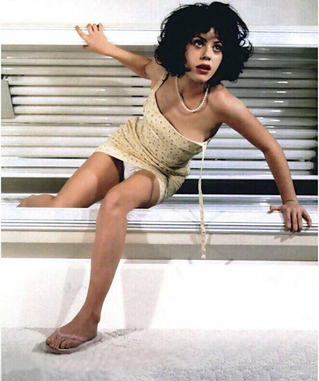 ポニーテールオンリーファンズ 無料セクシー 画像