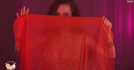 巨乳で曲線美のOnlyFans セクシーヌード アーカイブ