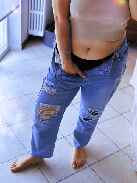 Esme Black アートポルノスター 画像