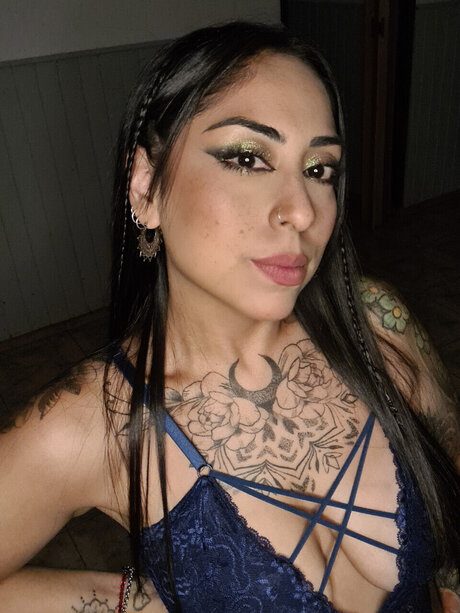 Amani セクシーモデル 写真