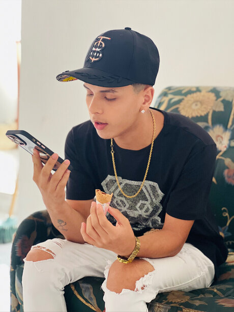 Ronny Rodr guez エロティックなモデル 画像