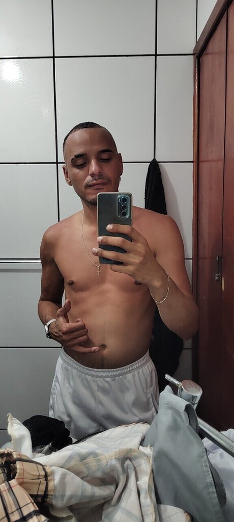 _Al_ 裸のスター 写真