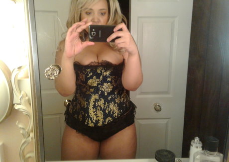 itslivsavage 独占ポルノスター アーカイブ