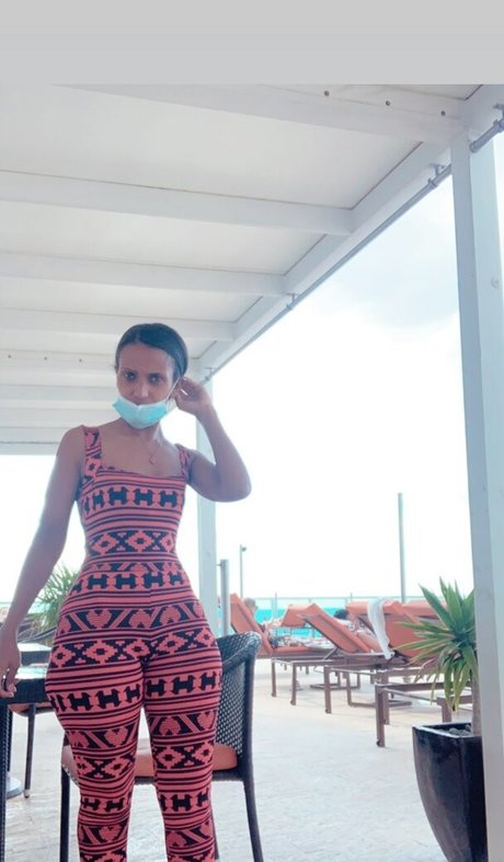 Fevunet セックスモデル 画像