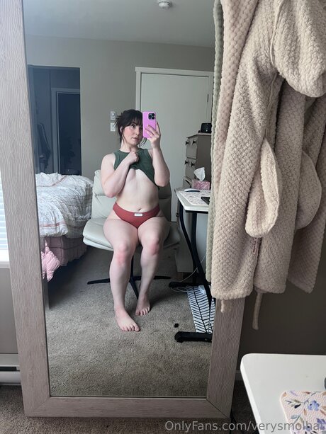 BBW パウグ オンリーファンズ えろた 画像