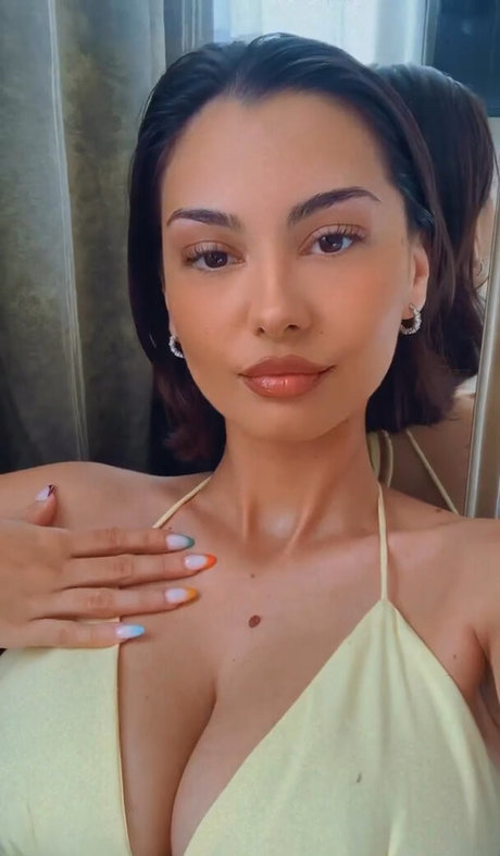 Adelaide T ホットなポルノスター アーカイブ