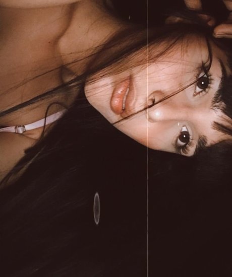 Mayitabellita エロティックモデル ギャラリー