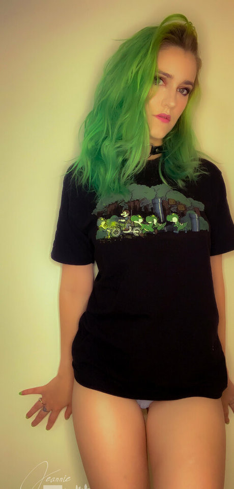 jeannietowndarkness ポルノスター HD 写真