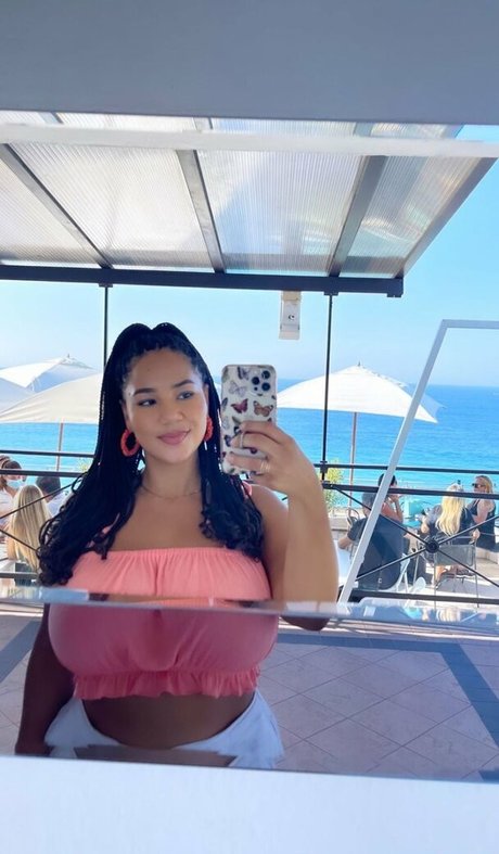 BBWシーメールオンリーファンズ アートxxx 画像