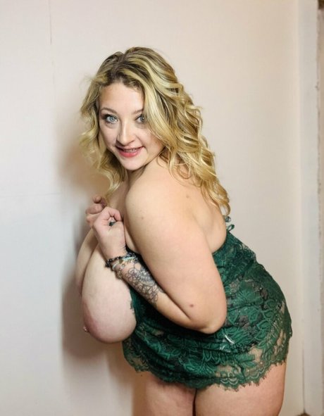 cambriacurves モデル 画像