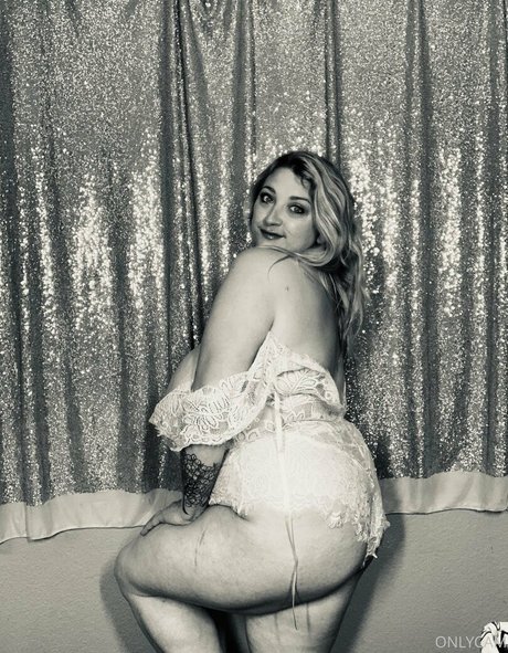 cambriacurves ヌードモデル 写真