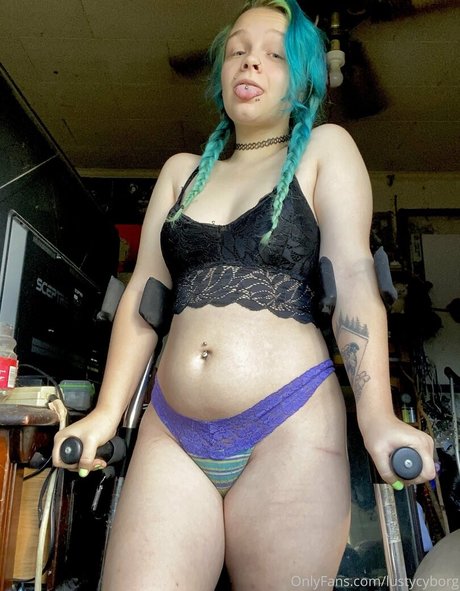 金髪の射精OnlyFans ポルノ 写真