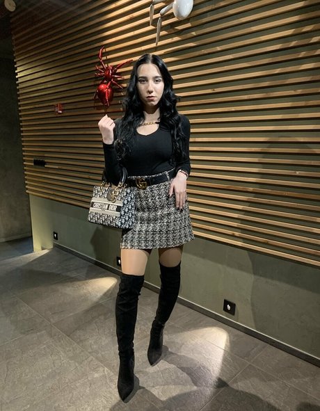 angelinapretty 最高のモデル アーカイブ