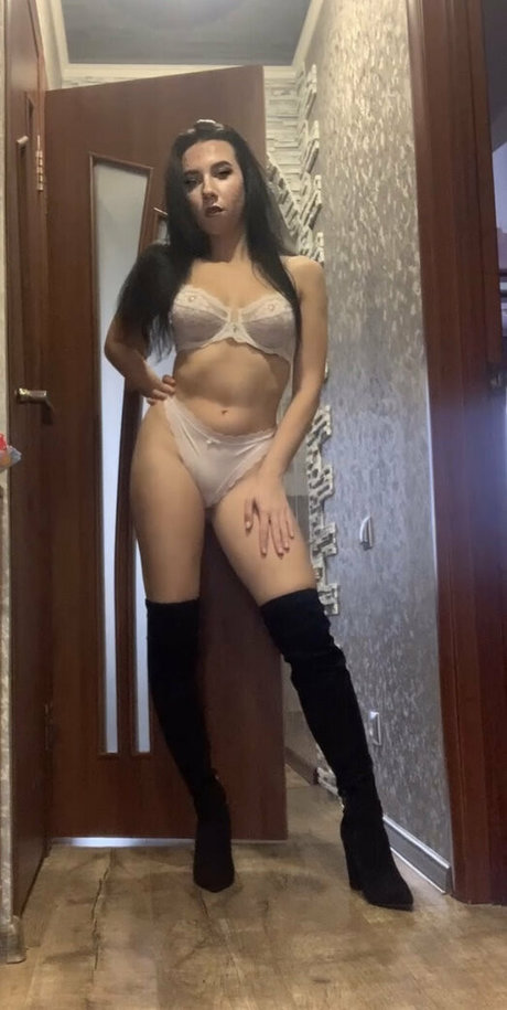 angelinapretty トップモデル アーカイブ