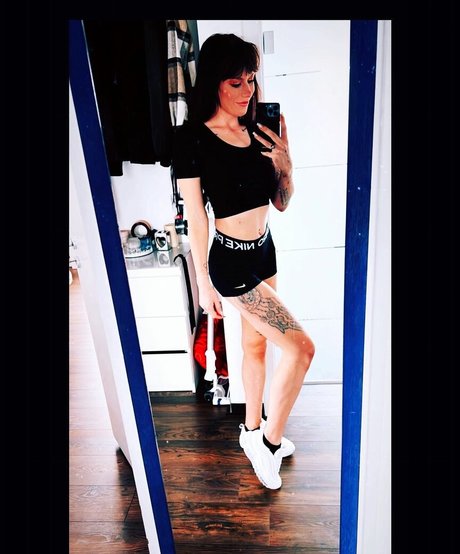 gelliii93_ ポルノスター 素敵 写真