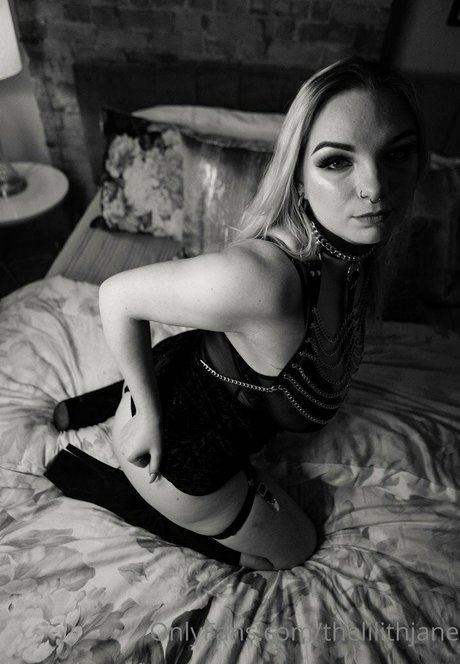 ぽっちゃり 主観視点 OnlyFans 無料アダルト 画像