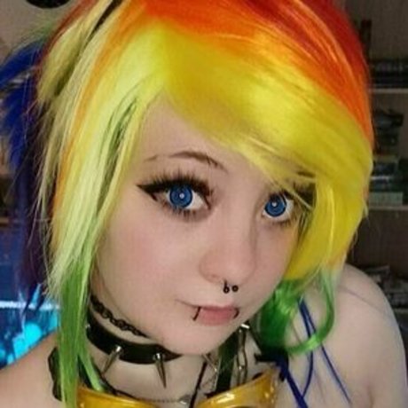 ぽっちゃりエモOnlyFans 限定 ギャラリー