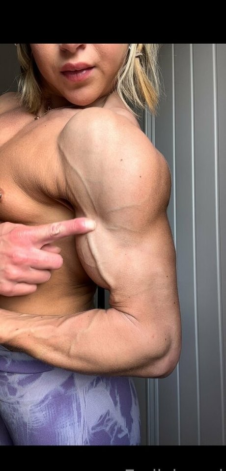 emilyjbrand98 セクシーなスター アーカイブ