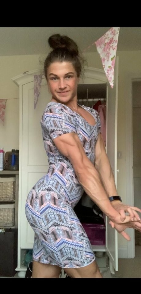 emilyjbrand98 ヌードのポルノスター 写真