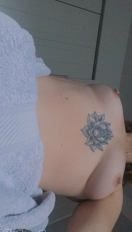 汚れた足オンリーファンズ ポルノ 写真