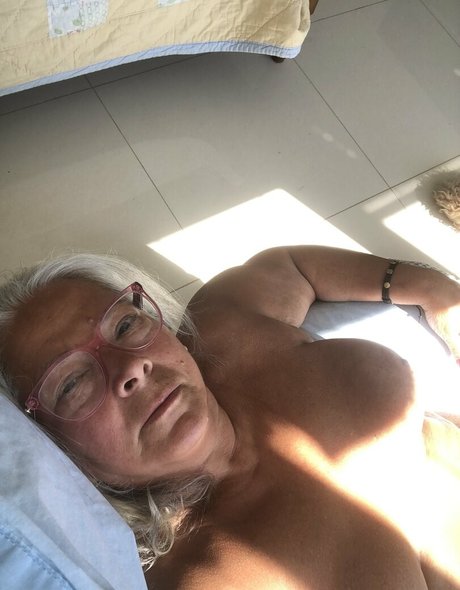 バレーボール オンリーファンズ アートヌード ギャラリー