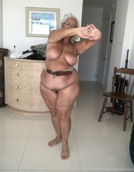 thebumbumbaroness ポルノ女優 写真