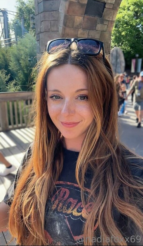 赤毛の熟女オンリーファンズ 限定 写真