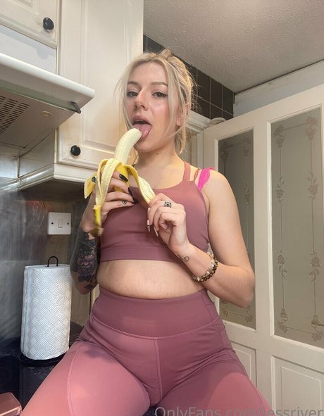 手コキ JOI OnlyFans 美しいxxx 画像