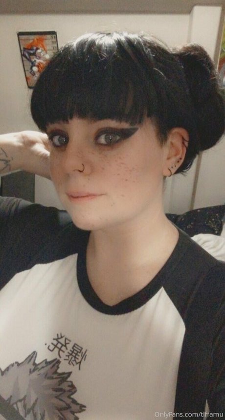 tiffa lewd ポルノスター 美しい ギャラリー