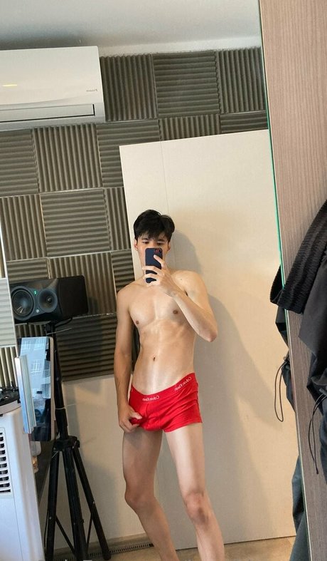 ブラックマジックオンリーファンズ ホットポルノ 写真