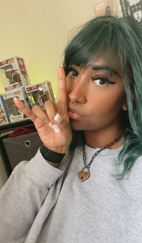 denaliplays セクシーモデル ギャラリー