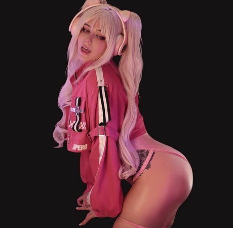 小柄な妻OnlyFans ポルノ 画像