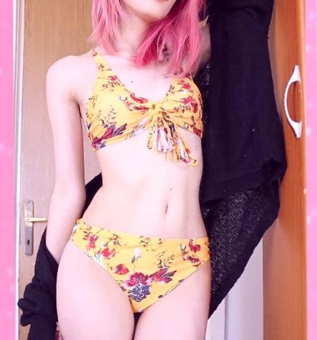 ランジェリーベイビーOnlyFans ヌード ギャラリー