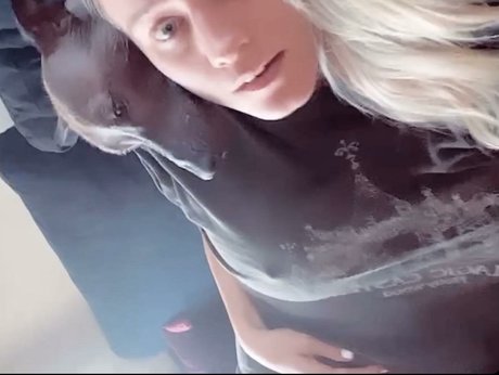 ビデオ通話 オンリーファンズ ポルノ 写真