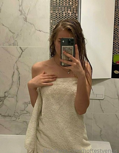 hottestvenus 無料スター 写真