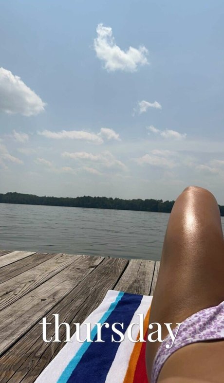 Elena Arenas 高品質スター ギャラリー