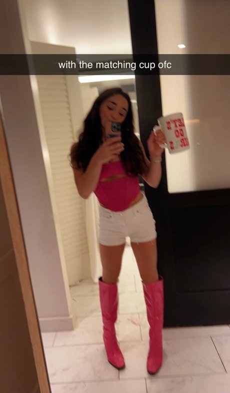 Elena Arenas 完璧なスター アーカイブ