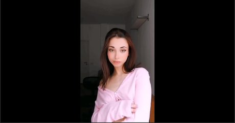 Lucrelisa 素敵なモデル 写真