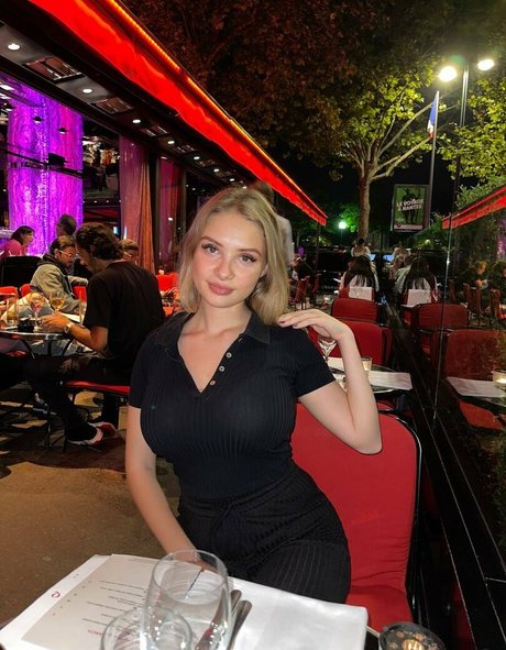 Esvittie ポルノスター 無料 画像