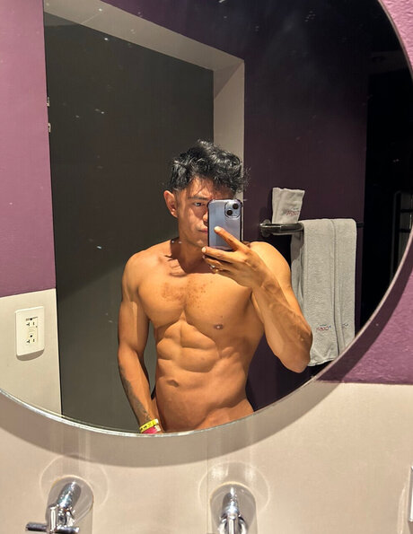 foreverfit ポルノモデル 写真