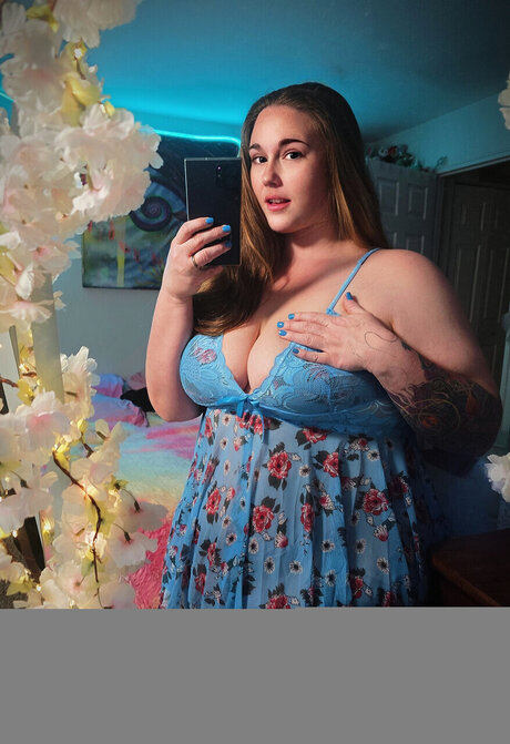 Neon Kitten セクシーなポルノスター 写真