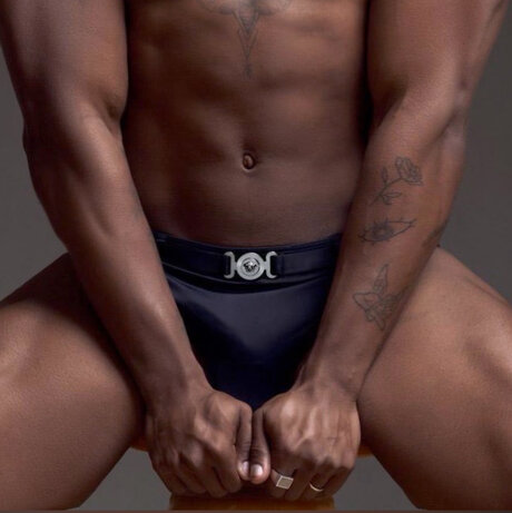 GABEUK23 ポルノモデル 画像