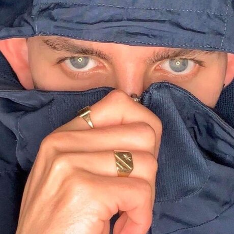 Dl Chav lad かわいいポルノスター ギャラリー