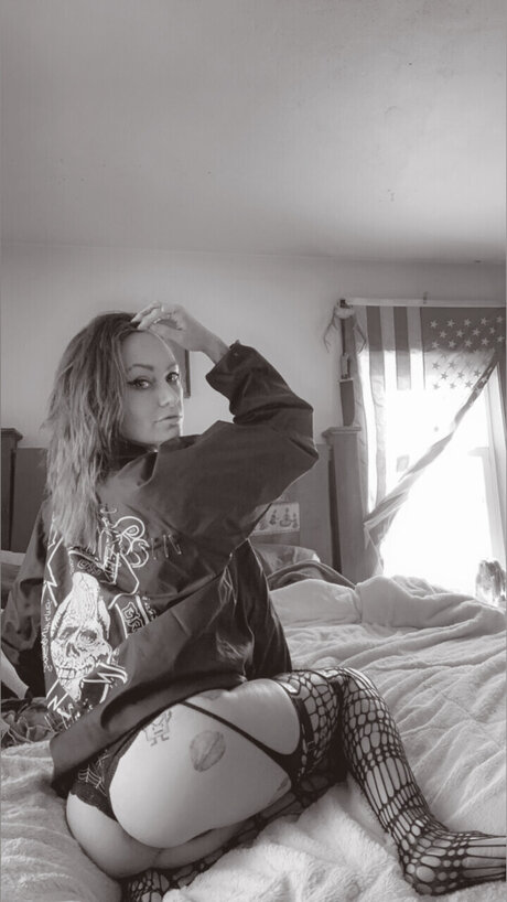 小さなオンリーファンズ ホットxxx 画像