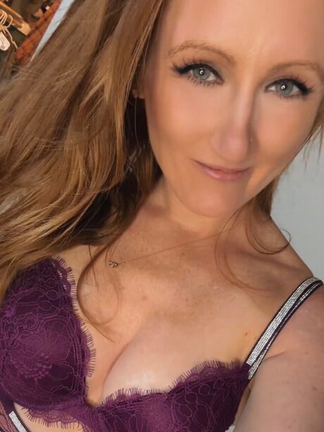 Lil Redd Free_ ヌードモデル 写真