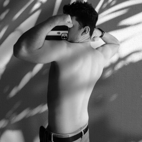 Tello Tolle 独占スター アーカイブ