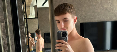 18オンリーファン 無料 写真