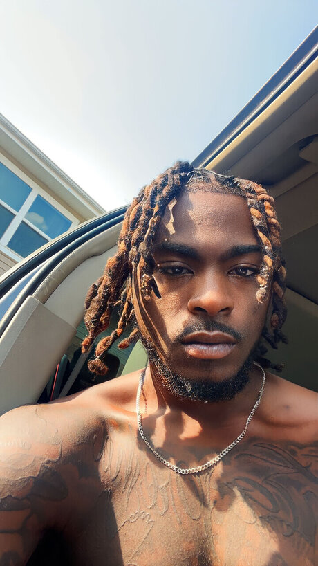 50歳のOnlyFans ポルノ ギャラリー