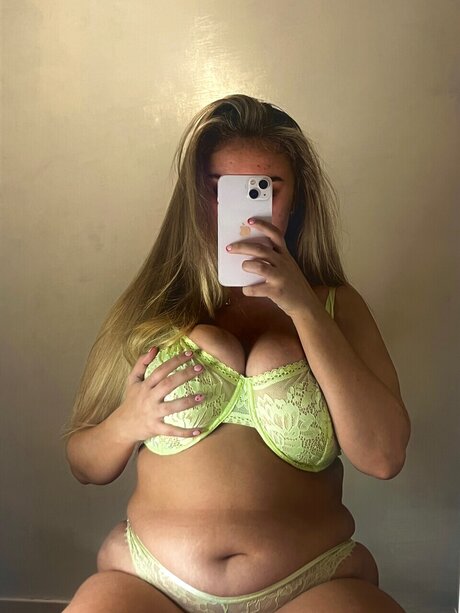 Lou_ 無料モデル 写真